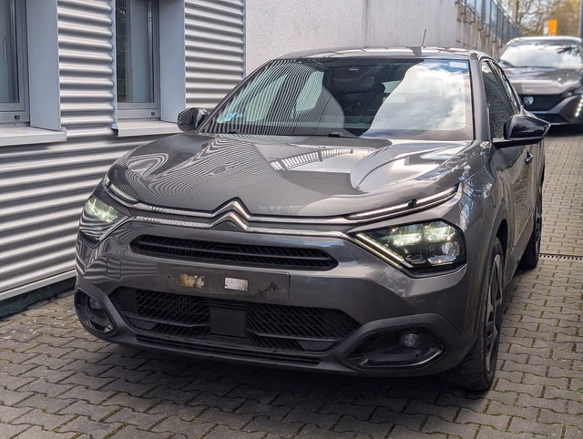 Citroën C4 PureTech 130 Feel SHZ. Kamera. LED. 18 ZOLL Baujahr 2022 (135.525 km, Benzin, 131 PS) - Gebrauchtwagen bei Autohaus Dörrschuck Mainz