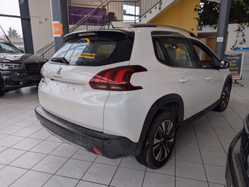 Peugeot 2008 Allure AUTOMATIK NAVI KAMERA TEMPOMAT Vorschaubild 5