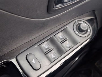 Renault Captur XMOD 1.2 Automatik Kamera Navi SHZ Vorschaubild 13
