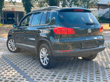 Volkswagen Tiguan Track&Style 4x4. NAVI. KAMERA. SHZ 1.Hand Vorschaubild 5