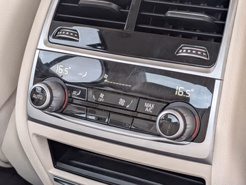 BMW 725d G11 Massage. Kamera. NAVI. 4-Zonen-Klima Vorschaubild 19