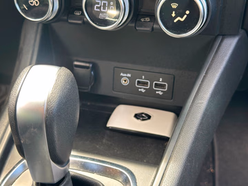 Renault Captur E-Tech Automatik LED NAVI KAMERA Vorschaubild 17