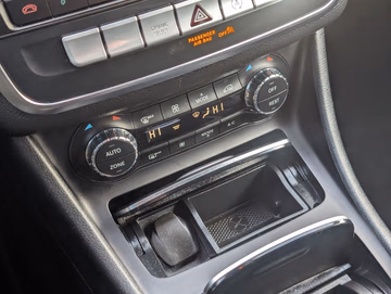 Mercedes-Benz GLA 180 AMG Line. LED. NAVI. Kamera. Keyless Vorschaubild 25