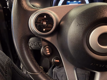Smart fortwo passion NAVI SHZ MEDIA LEDER TEMPOMAT Vorschaubild 14
