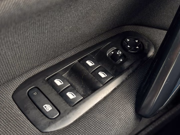 Peugeot 308 SW Allure EAT8. NAVI. Kamera. PDC v+h Vorschaubild 14