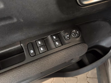 Citroën C3 Aircross Shine NAVI. PDC. BT. HALBLEDER Vorschaubild 19