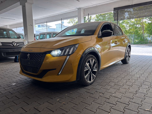 Peugeot 208 GT Line NAVI. KAMERA. LED. PDC Baujahr 2020 (72.600 km, Benzin, 101 PS) - Gebrauchtwagen bei Autohaus Dörrschuck Mainz