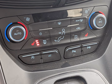 Ford Kuga Vignale 4x4. NAVI. SHZ. Kamera Vorschaubild 13
