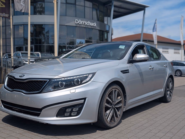 Kia Optima 20 Jahre Edition PANO. NAVI. SHZ. KAMERA Baujahr 2015 (177.900 km, Diesel, 136 PS) - Gebrauchtwagen bei Autohaus Dörrschuck Mainz