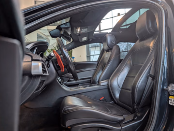 Jaguar XE 25t R-Sport AWD KAMERA Sitzheiz. PANORAMA Vorschaubild 25