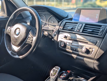 BMW 120d Sport Line NAVI. XENON. PDC. 8-GANG Vorschaubild 15