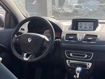 Renault Megane Grandtour Limited AHK. NAVI. KLIMA. EDC Vorschaubild 12