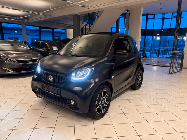 Smart fortwo passion NAVI SHZ MEDIA LEDER TEMPOMAT Baujahr 2019 (87.100 km, Benzin, 90 PS) - Gebrauchtwagen bei Autohaus Dörrschuck Mainz