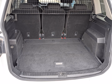 Volkswagen Touran Highline DSG. LED. ACC. SHZ Vorschaubild 8