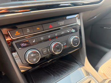 Seat Leon FR CarPlay. Androidauto. PDC. Sitzh. Klima. Vorschaubild 11