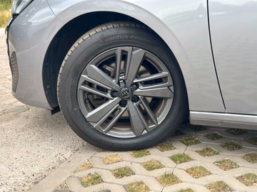 Peugeot 308 Active Pack AUTOMATIK. NAVI. LED. CARPLAY Vorschaubild 10