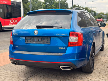 Skoda Octavia RS 4x4. DSG. NAVI. AHK. KESSY. SHZ Vorschaubild 5