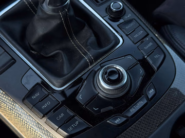 Audi S5 Coupé quattro V8. MANUELL. NAVI. AHK. SHZ Vorschaubild 14