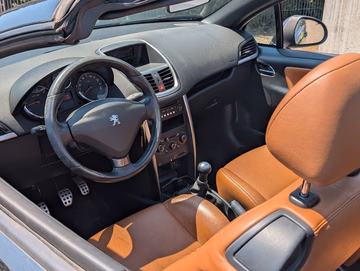 Peugeot 207 CC Cabrio Sitzh. Leder. Vorschaubild 8