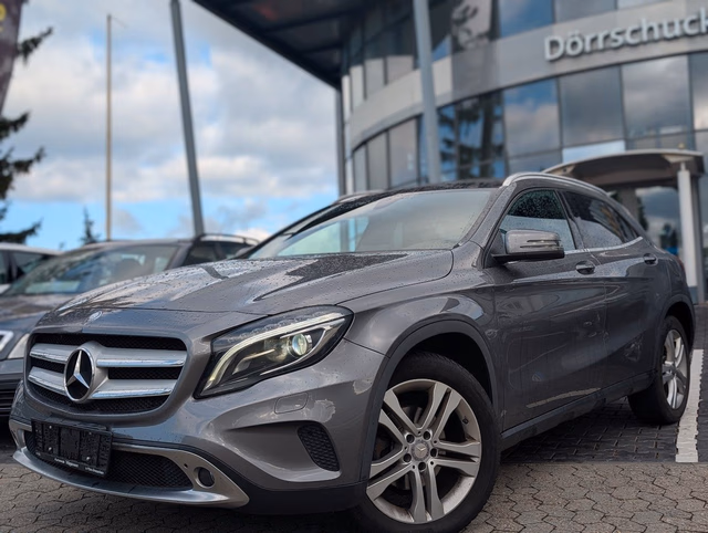 Mercedes-Benz GLA 220 d 4Matic Urban*LEDER*PANORAMA*NAVI Baujahr 2016 (153.000 km, Diesel, 177 PS) - Gebrauchtwagen bei Autohaus Dörrschuck Mainz